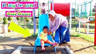 Bermain Di Outdoor Playground Fun For Kids - Bermain Perosotan, Komedi Putar Di Taman Kota