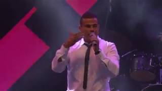 Watch Amr Diab Rasmaha video