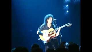 Watch Queen Cosmos Rocks video