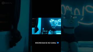 Clara Dfan Dando Uma Reboladinha Em Live
