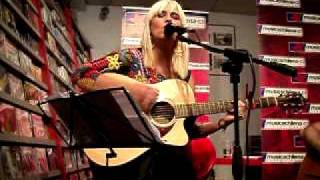 Watch Daniela Alguien Como Tu video