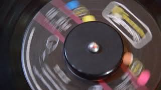 Watch Shirley Bassey Yes video