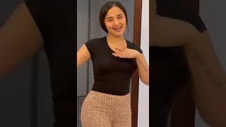 Melek Azad Twerk Yapiyor Yorumda