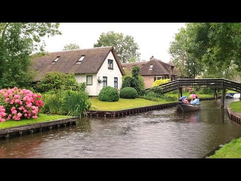 Ngôi Làng Cổ Tích Đẹp Như Mơ - Không Xe Ô Tô - Phương Tiện Chính là Thuyền || Giethoorn Hà Lan
