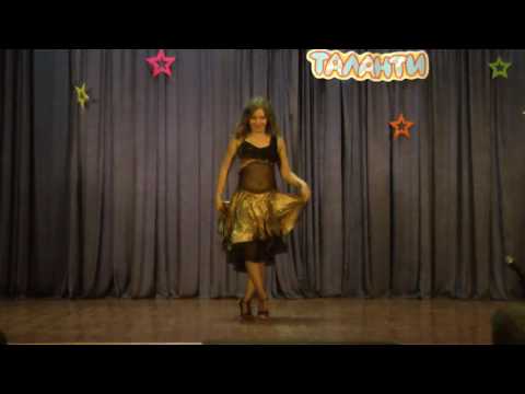 Танцует Анна-Валерия Чеховская