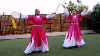 Aawit, Sasayaw By Muatha