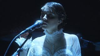 Pomme - Nelly (Consolation De Saison #4 (Hiver))