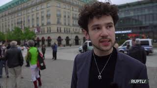 Germany: 'Free Gaza from Hamas'- Dozens rally in Support of Israel in Berlin