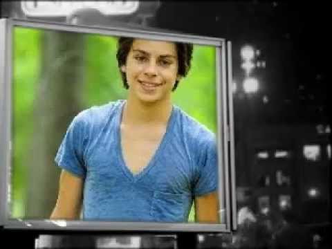 Jake T Austin Shirtless Pics on Veengle