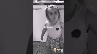 Ayy Bir Sarıldım Bir Öptüm Bir Kokladım