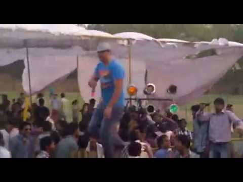 Rapper Ansh Live Performed wid Lovable Crowd Angreji Beat te...