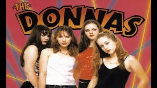 Watch Donnas Rock n Roll Machine video