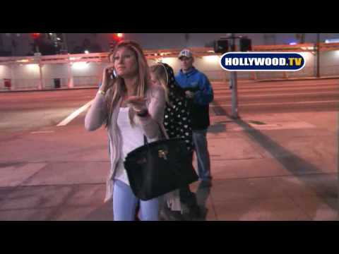 Avril Lavigne Gets Chased by Crazed Fan