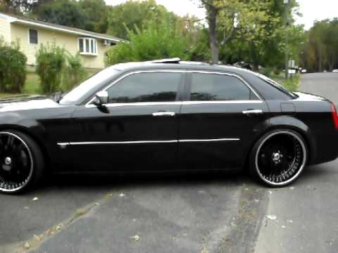 chrysler 300c on 24 inch asanti wheels