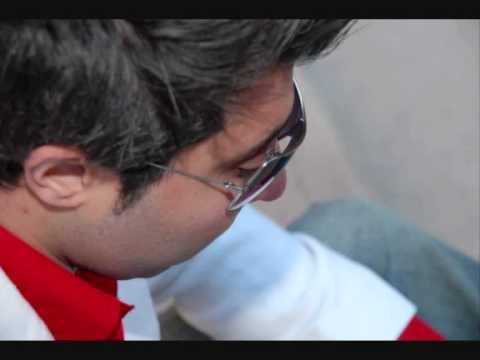 Mujhe Peene Ka Shauq Nahi - Coolie