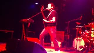 Watch Xiu Xiu Honeysuckle video