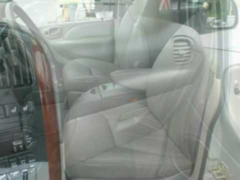 2002 Chrysler Town and Country LXi