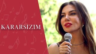Ebru Yaşar | Kararsızım (Akustik)