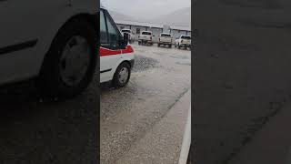 Yağmur Sel Dolu Story