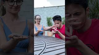 Fiz A Mágica Do Baralho Com Minha Mãe E Ela Não Acreditou