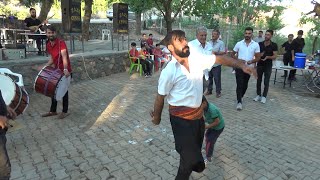 Çılgın Davulcu Apo Muhteşem Oynuyor. Güven Evler Köyü