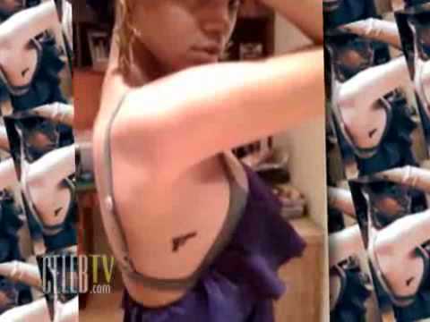 Rihanna Gets New Gun Tattoos Celebrity Videos. Apr 21, 2009 9:15 PM. Rihanna Gets New Gun Tattoos- Celebrity Videos