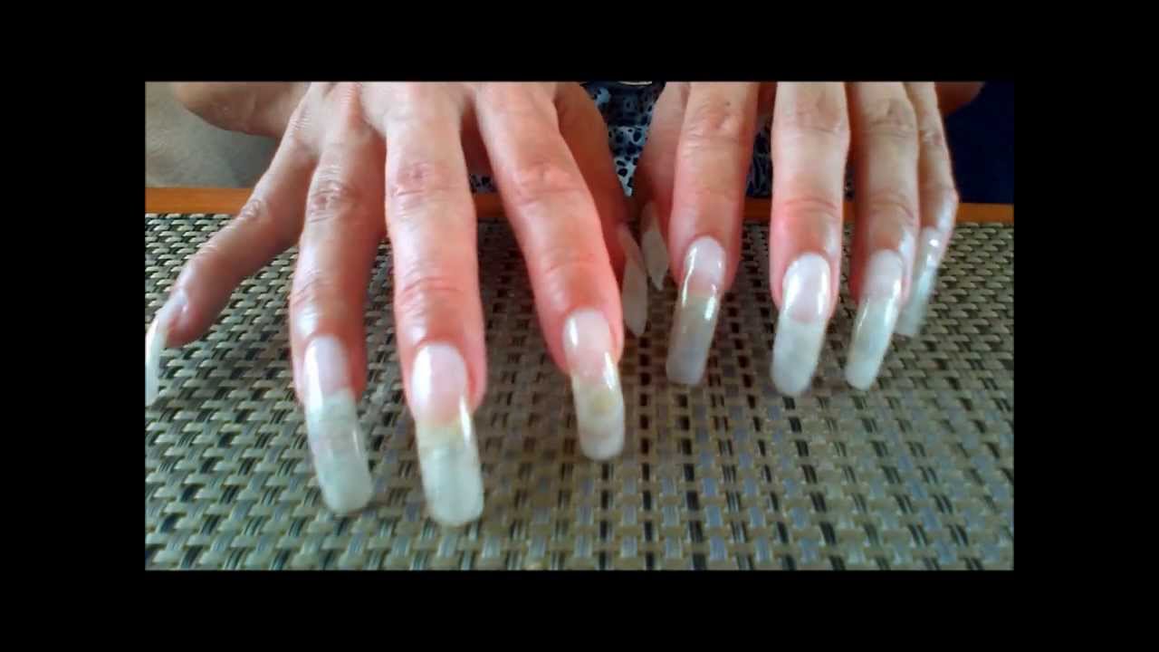 Sharp nails scratching skin