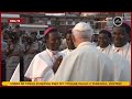 Mt. Yohane Paul II Alivyopokelewa na Hayati Kardinali Rugambwa 1/9/1990 na Kuhutubia Kanisa Kuu
