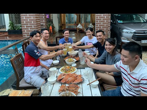 ĐI DU LỊCH CÙNG XÓM - THUÊ VILLA 4 pn HỒ BƠI TẠI VŨNG TÀU ĐI CHỢ MUA HẢI SẢN VỀ MỞ PARTY CỰC VUI