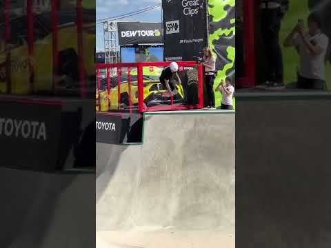 FELIPE NUNES HUGE KICK FLIP INTO BANK DEW TOUR 2022 #SHORTS