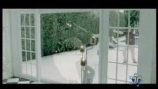 Смотреть клип Plastilina Mosh - Peligroso Pop