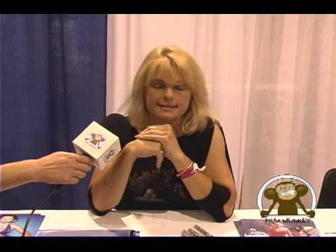 Film Munkey 2009 Chicago Comic Con Erika Eleniak Interview