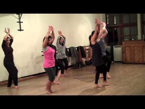 BollywoodBhangra Course with Minila Shah - Gal Meethi Meethi...