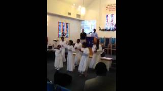 Watch Richard Smallwood Praise Anthem video
