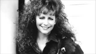 Watch Reba McEntire Whoevers Watchin video