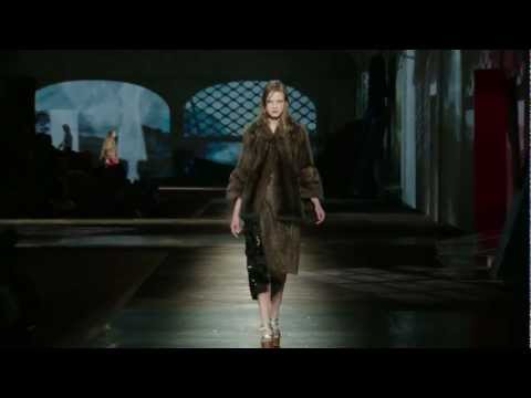 Prada Fall/Winter 2013 Womenswear Show #24