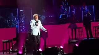 I Write The Songs - Barry Manilow @ The Dunken Donuts Center