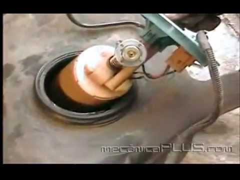 Cambio Bomba De Gasolina CHRYSLER STRATUS - Quitando la ... 2000 chevy silverado fuel filter location 