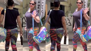 Uff Zareen Khan Hot Bollywood Actress Flaunts Her Huge Boombastic Figure As She Spotted At Gym