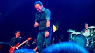Watch Bruce Springsteen Savin Up video