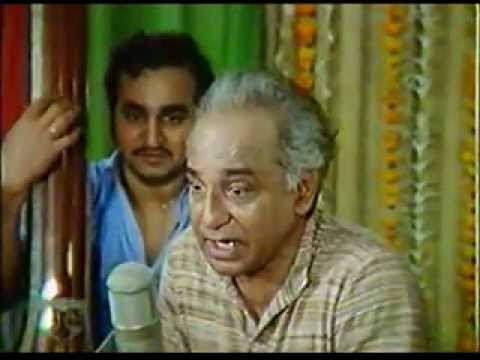 Dr. Vasantrao Deshpande sings Sukataatchi Jagi Ya the immortal...