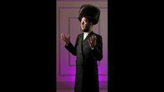 Motty Ilowitz - Audio: Calling up his father to Mitzva tantz - מאטי אילאוויטש