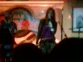 Fabiana Cantilo en Chester