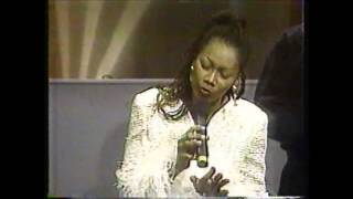 Watch Yolanda Adams Silent Night video