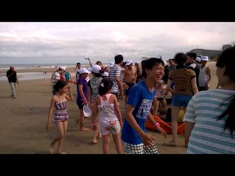 Y Dược Mekong - Teambuilding at the beach (3)