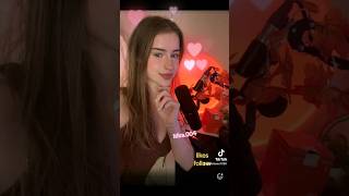 Mira Szalma Hot Stuff Mira004