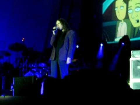 Weird Al's Trapped in the Drive-thru and Gump at Toledo, Ohio 6/30/2010.mpg