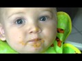 Davi comendo papinha ...
