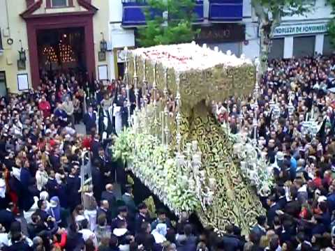 Llegada 4 Esperanza de Triana semana santa sevilla 2010 salida de las tres caidas de triana. Llegada 4 Esperanza de Triana
