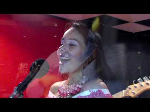 Toda Una Dama Video
